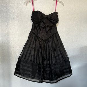 Betsy Johnson prom/gown size 0